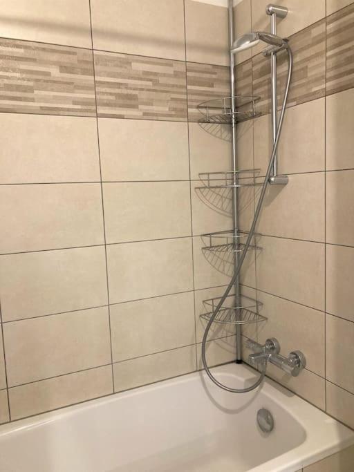 Appartement 87 M2 - 3 Chambres - 6 Personnes - Proche Paris - Parking Gratuit Asnières Buitenkant foto